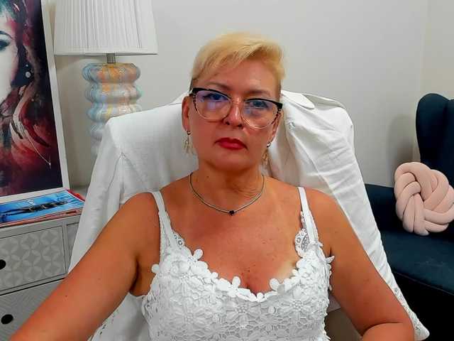 LunaFantasy live cam on BongaCams