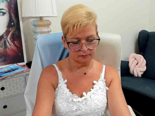 LunaFantasy Live Webcam on BongaCams