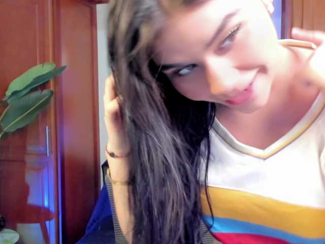 Charlize-Theron live cam on BongaCams