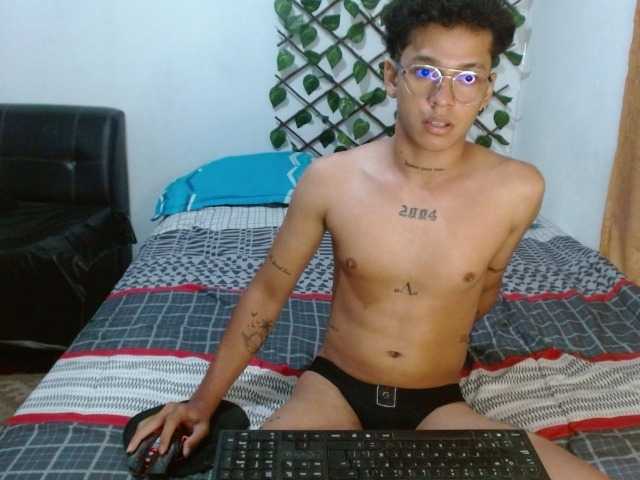 DirtyLatin, 21 y/o - Live Cam on BongaCams