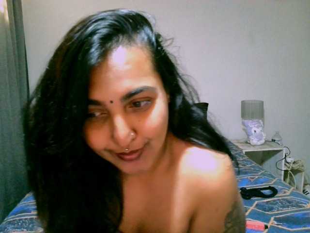 INDIANBEARXX live cam on BongaCams