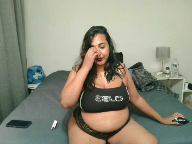 INDIANBEARXX live cam on BongaCams