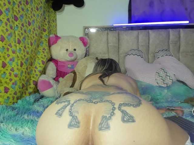 daphnehot01's BongaCams show and profile