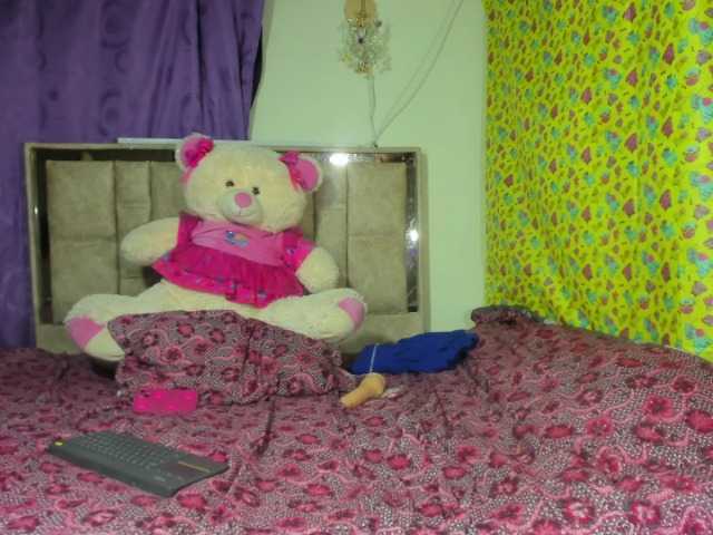 daphnehot01 live cam on BongaCams