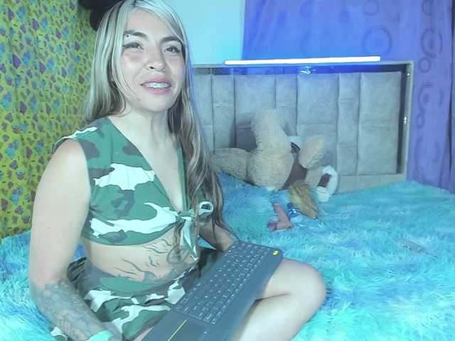 Preview of daphnehot01