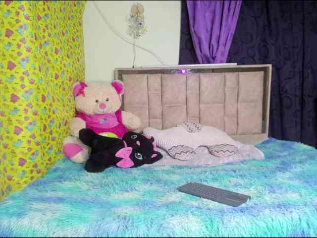 daphnehot01