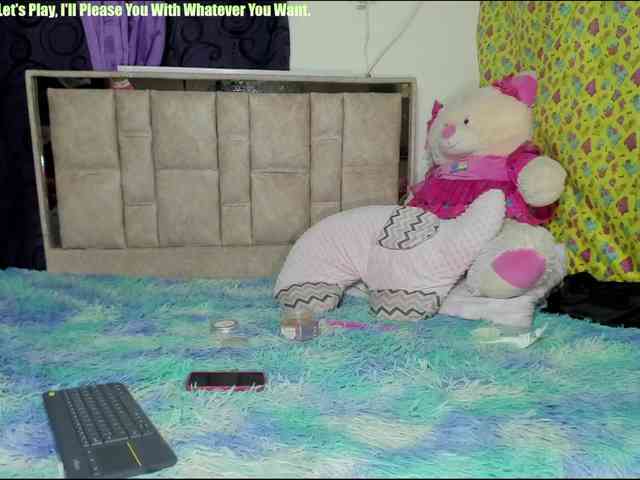 daphnehot01