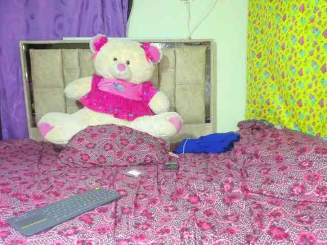daphnehot01