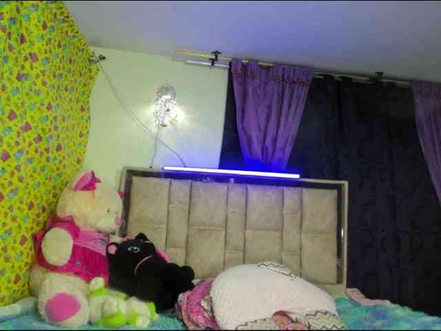 daphnehot01 webcam