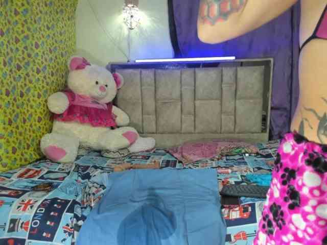 daphnehot01 webcam