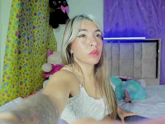 daphnehot01 webcam