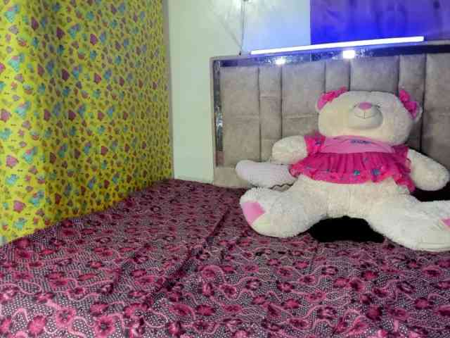 daphnehot01 webcam