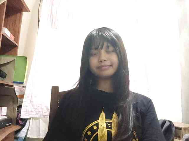 KacyLurye webcam