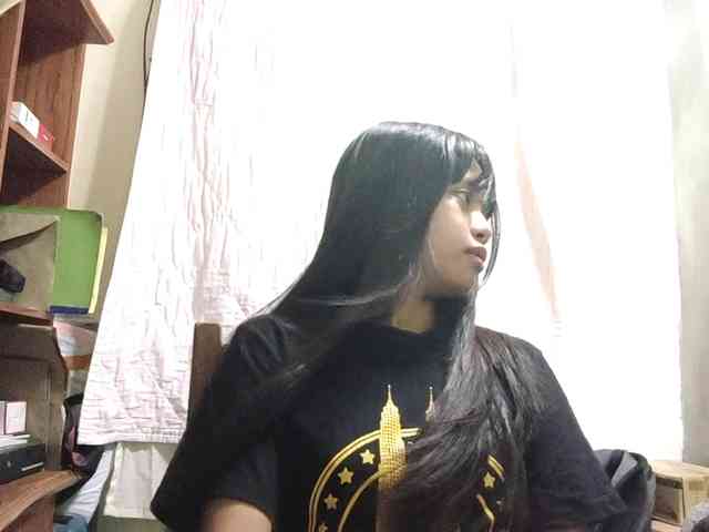 KacyLurye webcam