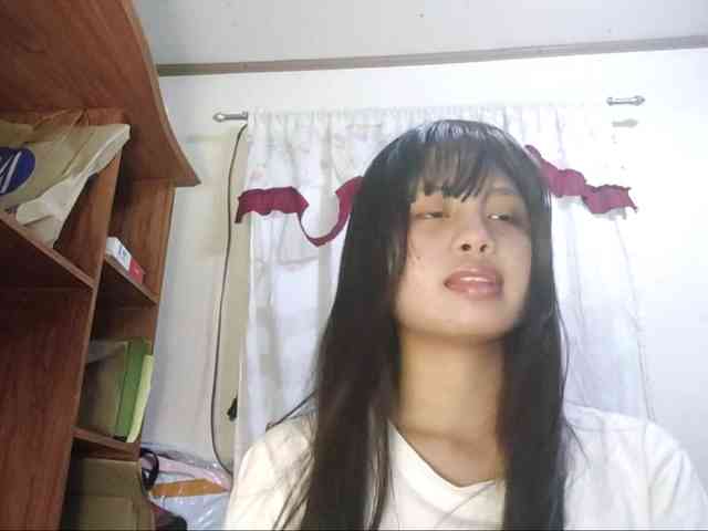 KacyLurye webcam