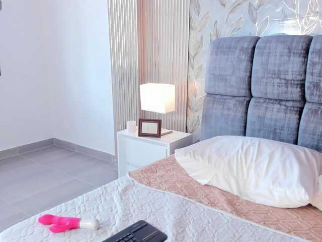 Sammy-Scott's BongaCams show and profile