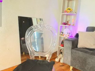 Zully-Green Porn Show