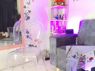 Zully-Green Porn Show