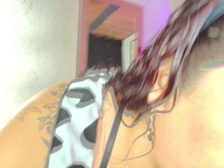 Zully-Green Porn Show