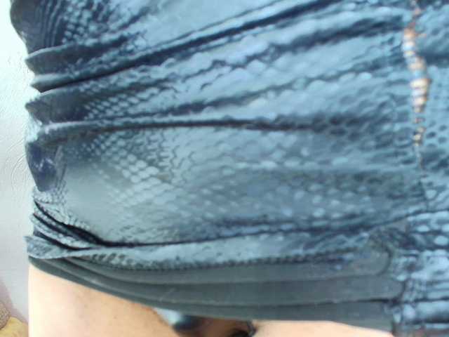 Zully-Green live cam on BongaCams
