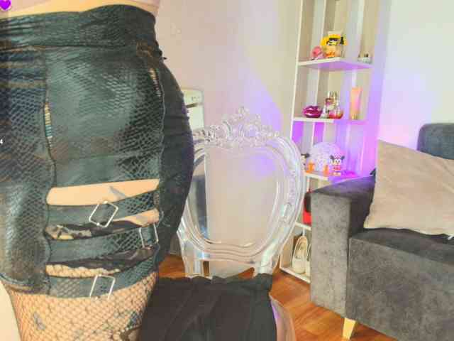 Zully-Green webcam