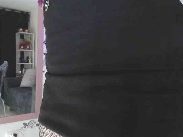 Zully-Green webcam
