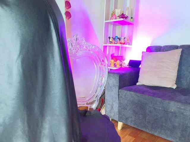 Zully-Green webcam