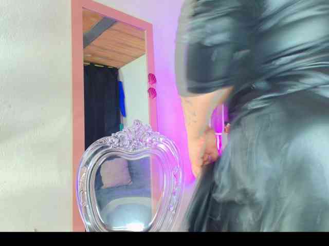 Zully-Green webcam