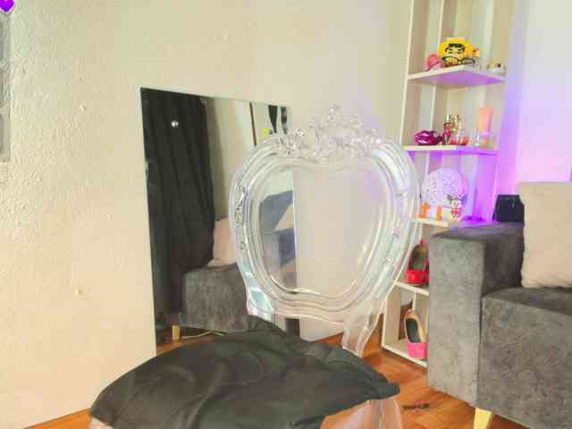 Zully-Green webcam