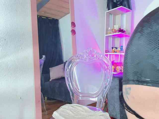 Zully-Green webcam