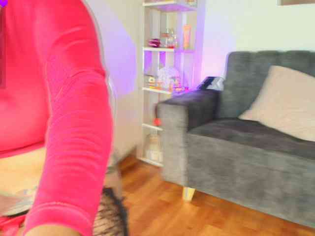 Zully-Green webcam