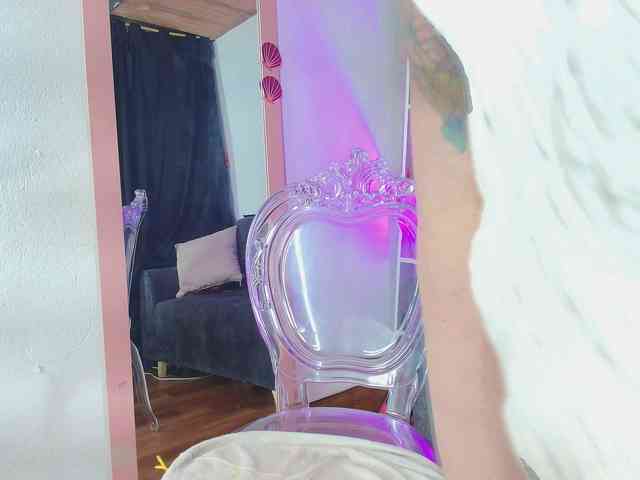 Zully-Green webcam