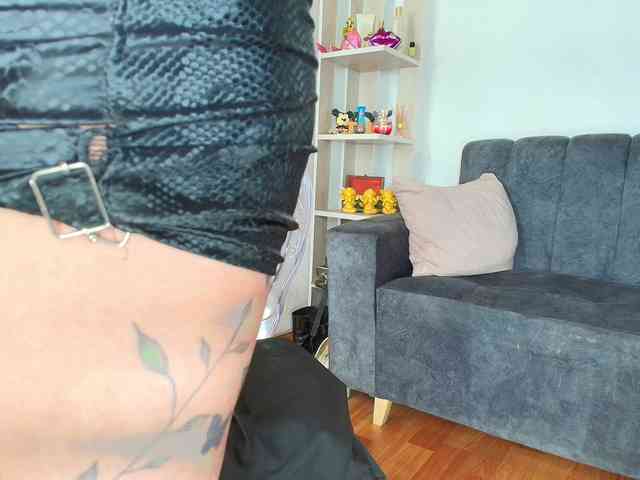 Zully-Green webcam