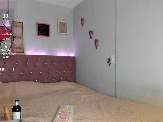 Sharonbar live cam on BongaCams