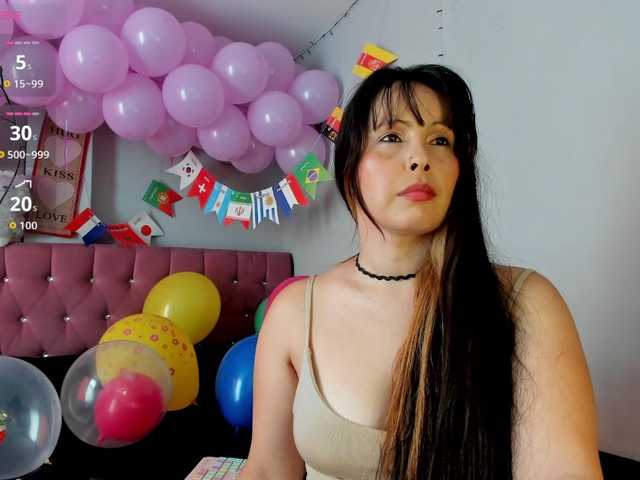 Sharonbar live cam on BongaCams