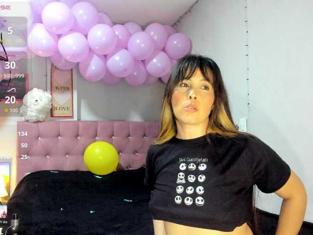 Sharonbar live cam on BongaCams
