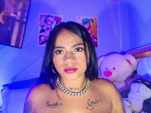 Julieth-Rossii live cam on BongaCams