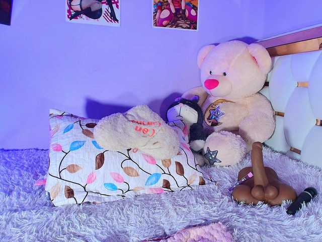Julieth-Rossii live cam on BongaCams