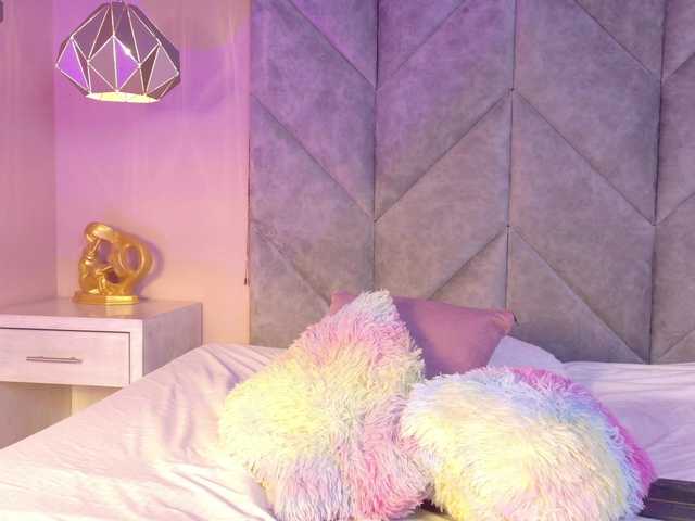 ManuelaRousse live cam on BongaCams
