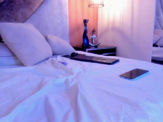 ManuelaRousse live cam on BongaCams