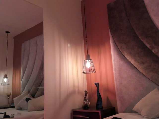 ManuelaRousse live cam preview