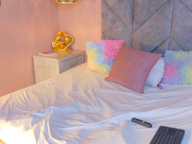 ManuelaRousse live cam on BongaCams