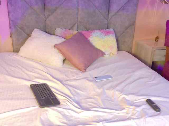 ManuelaRousse webcam
