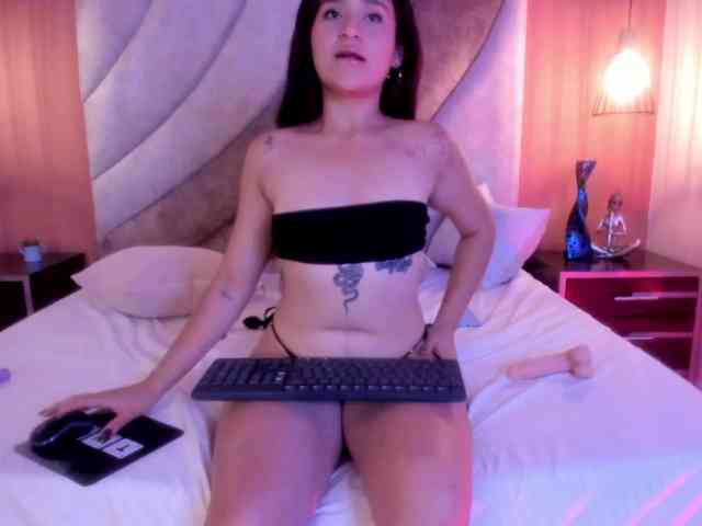 ManuelaRousse webcam