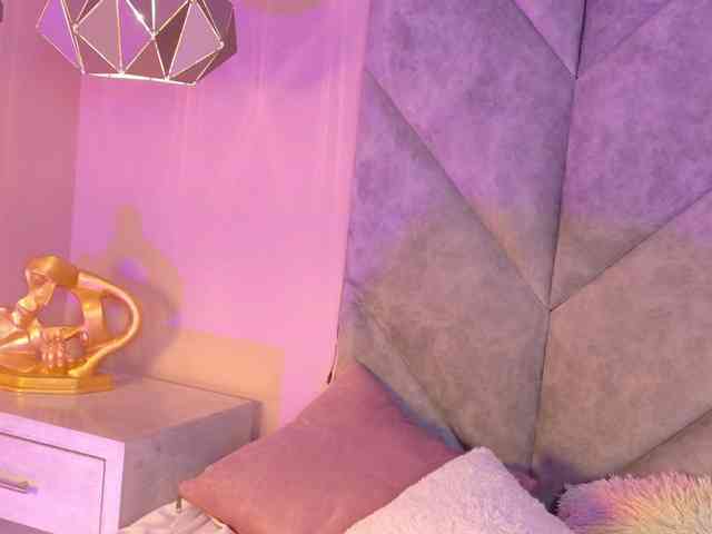 ManuelaRousse webcam