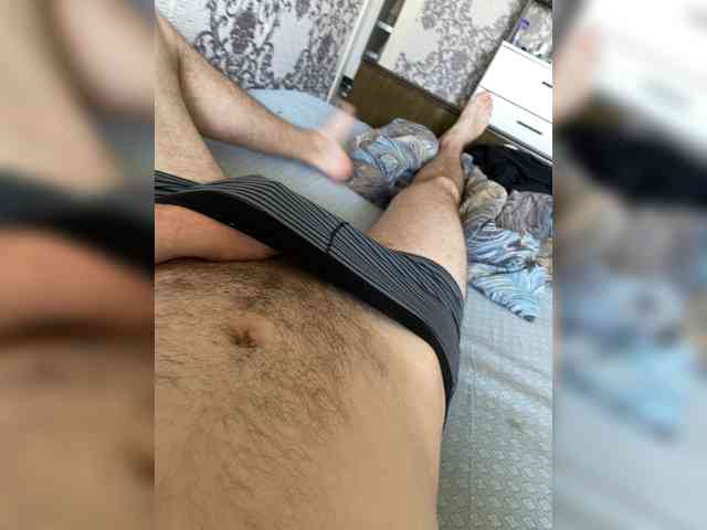 Dmitryi-4 Live Webcam on BongaCams