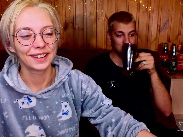blondeiceann live cam on BongaCams