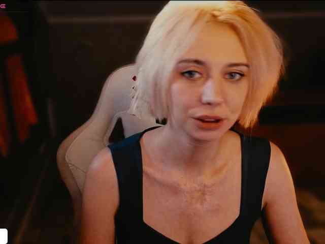 blondeiceann webcam