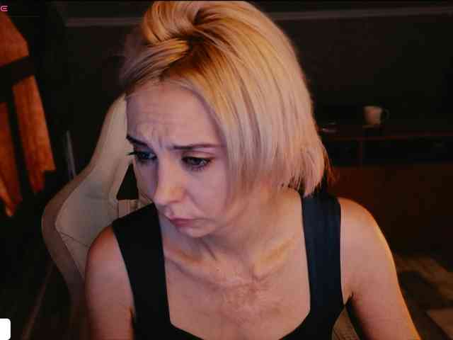 blondeiceann webcam
