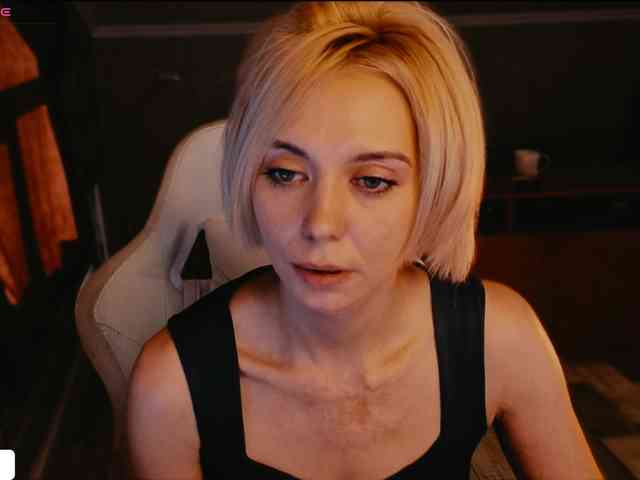 blondeiceann webcam